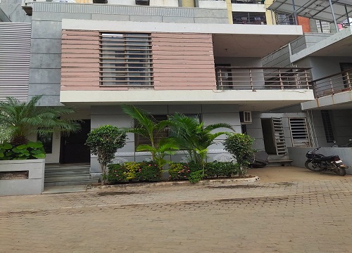 CR/4011  4 BHK Duplex For Sale in Vasna Bhyali, Vadodara.