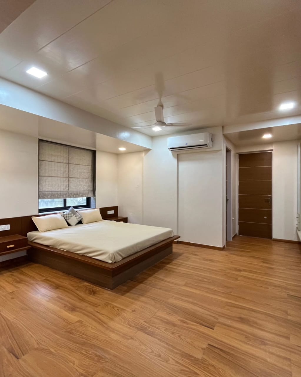CR/4359 3 BHK Flat For Sale in Atladara, Vadodara.