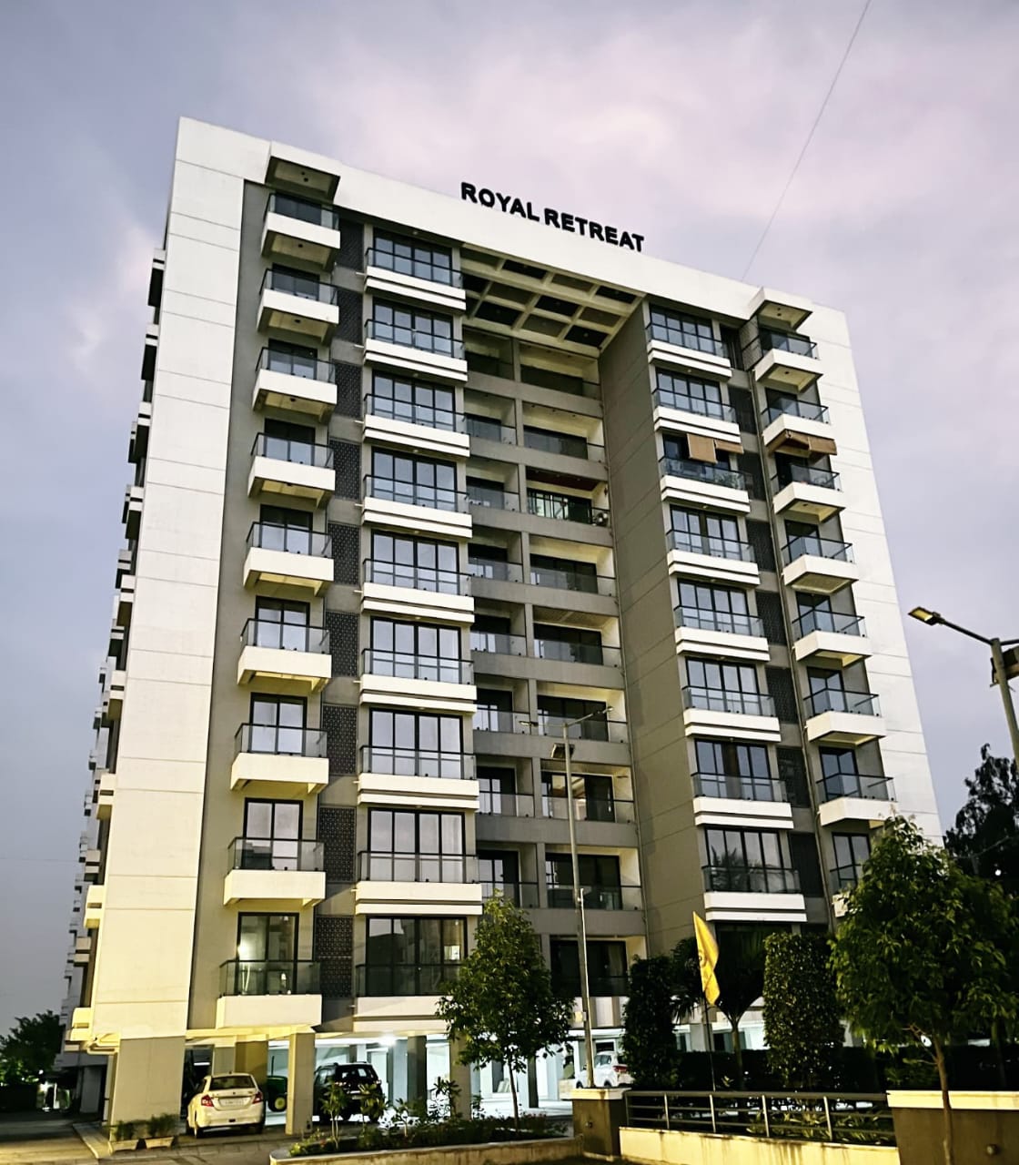 CR/4359 3 BHK Flat For Sale in Atladara, Vadodara.