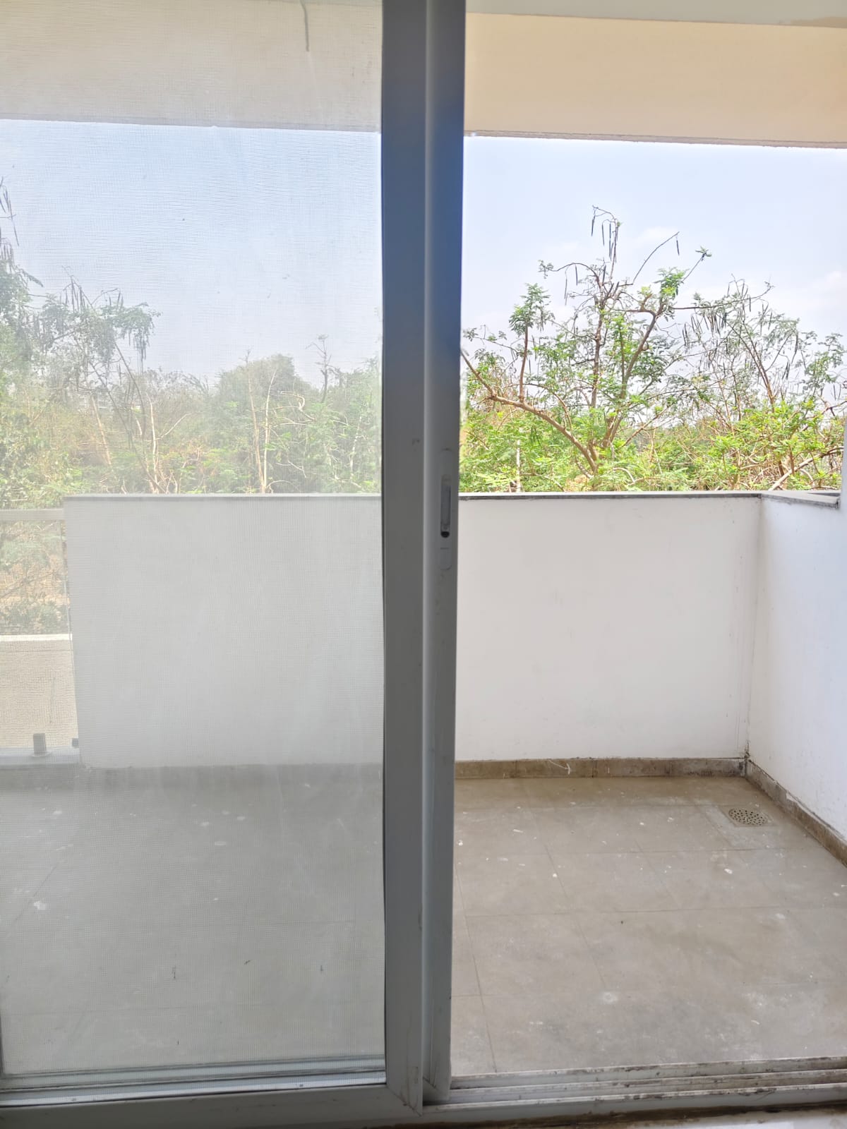 BR/1577 2BHK Flat for Sale in Manjalpur, Vadodara