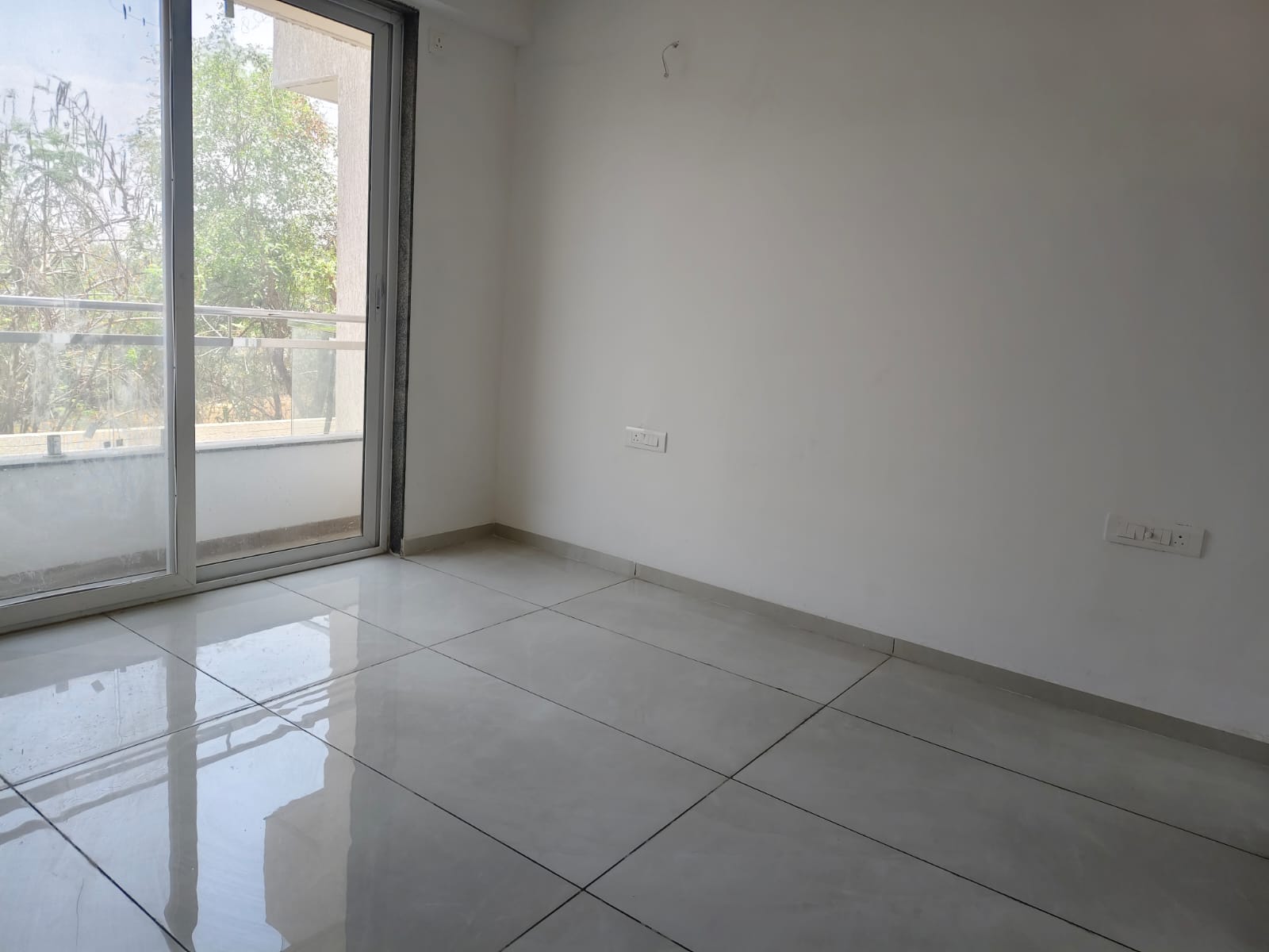 BR/1577 2BHK Flat for Sale in Manjalpur, Vadodara