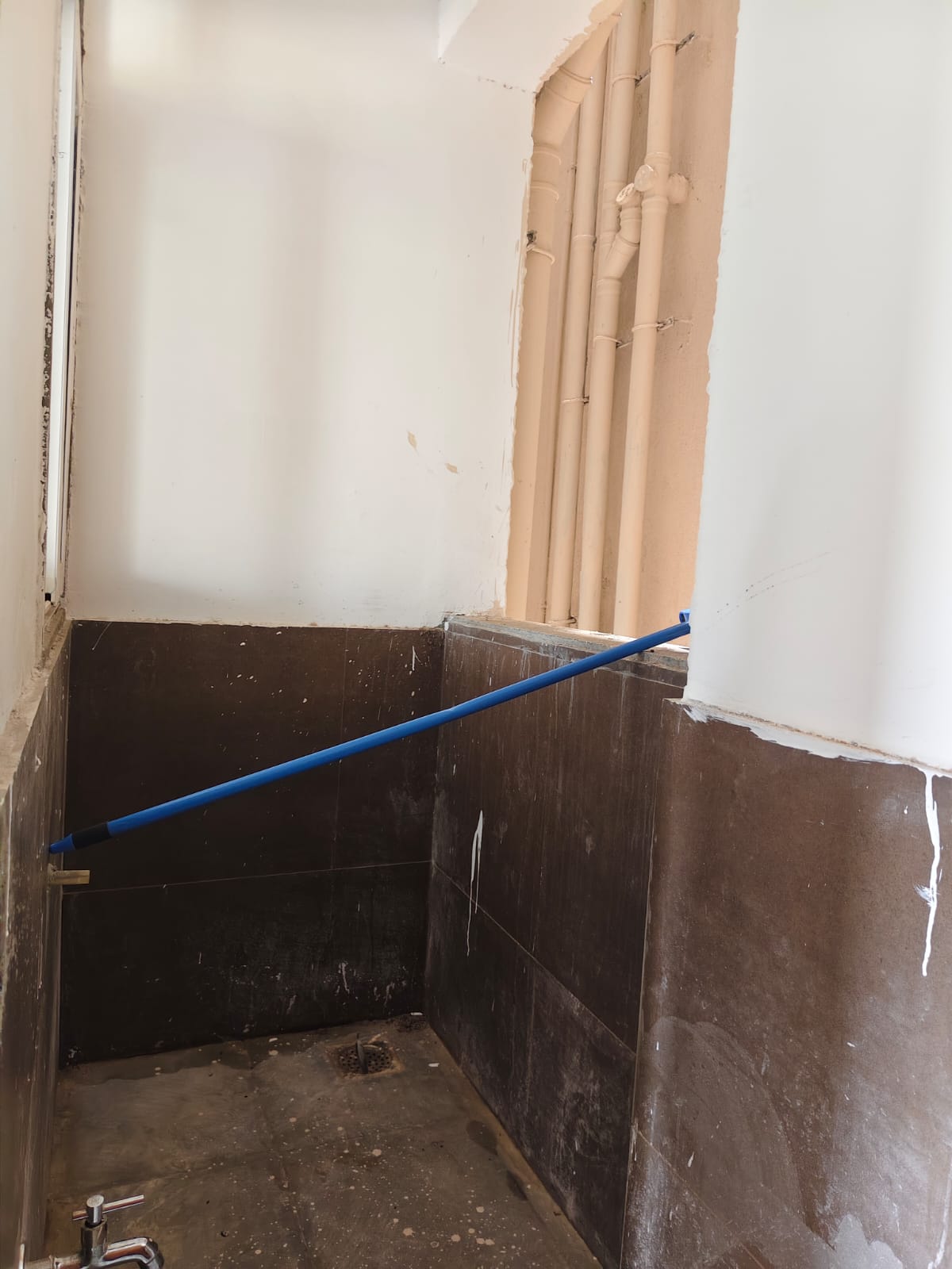BR/1577 2BHK Flat for Sale in Manjalpur, Vadodara
