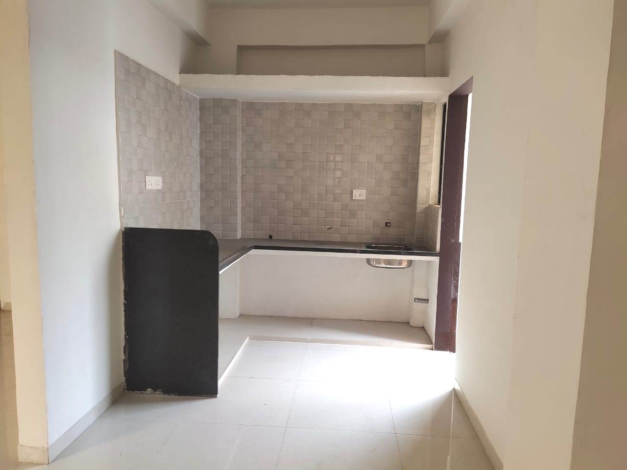 DR/2119  2 BHK Flat For Sale in Gotri, Vadodara.